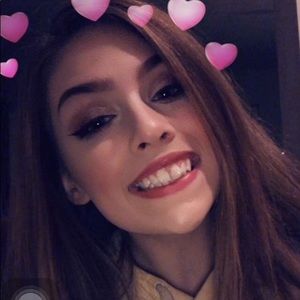 Meet your Posher, Ashlyn